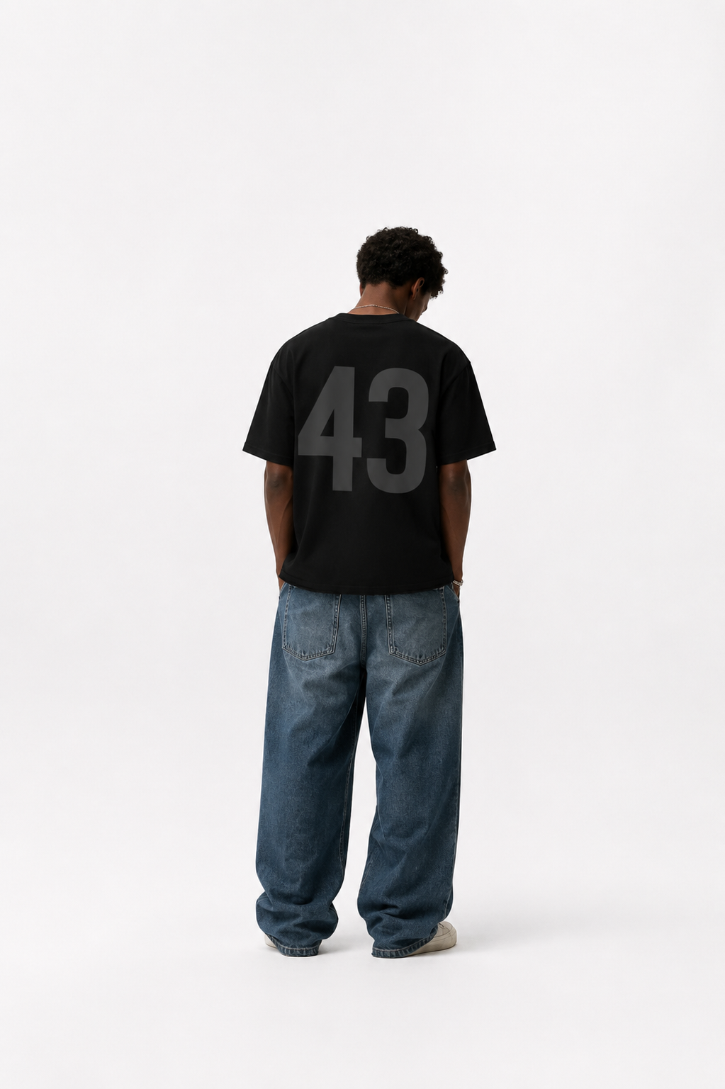 UNIFORM 43